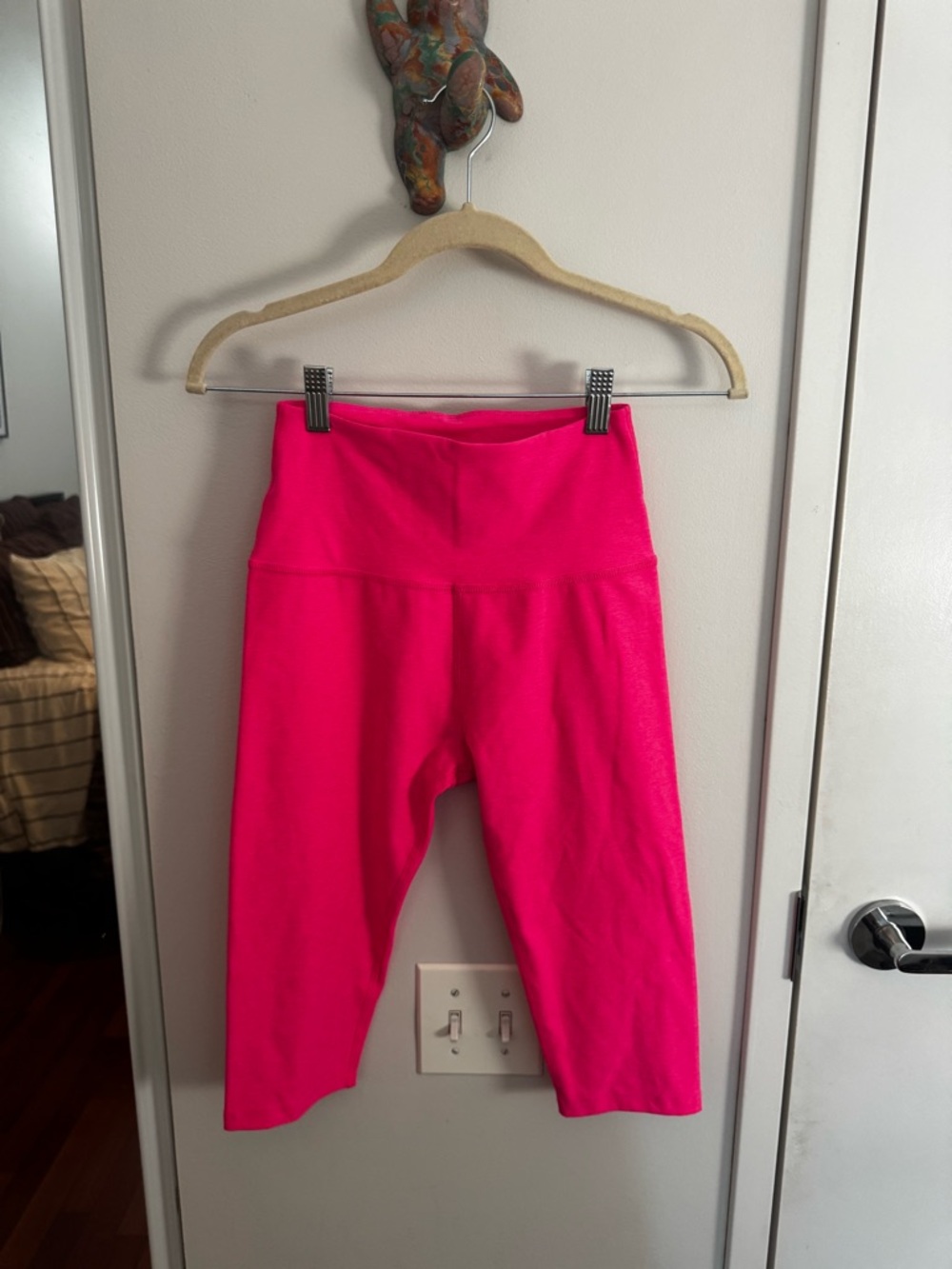BEYOND YOGA Spacedye Mid-Rise Slit Pedal Pusher Leggings - Hot Pink - Picture 2 of 6